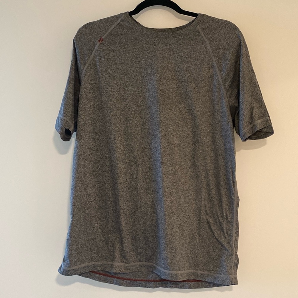Rhone men’s athletic shirt